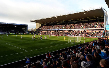 [CBA]袁堂文反击妙传 洛夫顿追身三分命中.